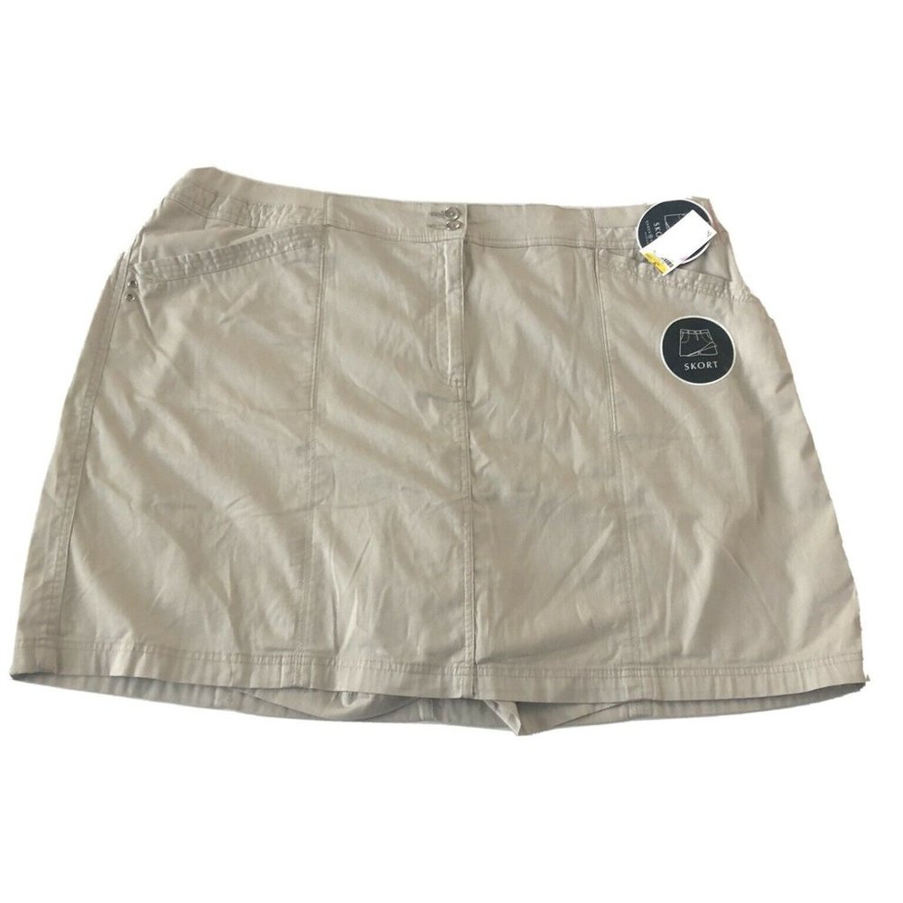 Karen Scott Plus 22W Khaki Skort Comfort Waist. No longer has tags
